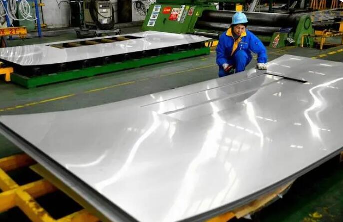 Processing technology of stainless steel mirror panel