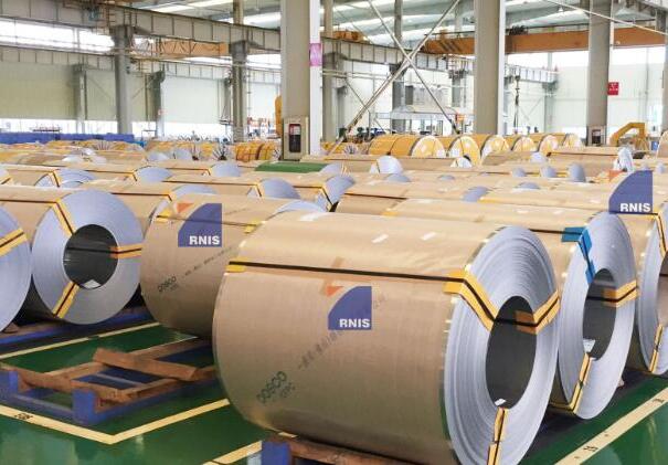 Passivation treatment of stainless steel