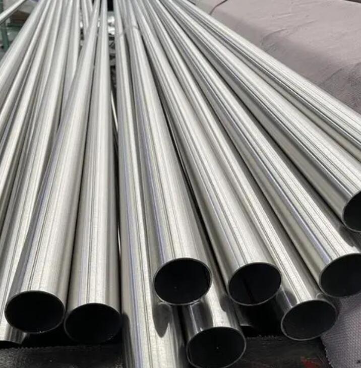 Stainless steel pipe