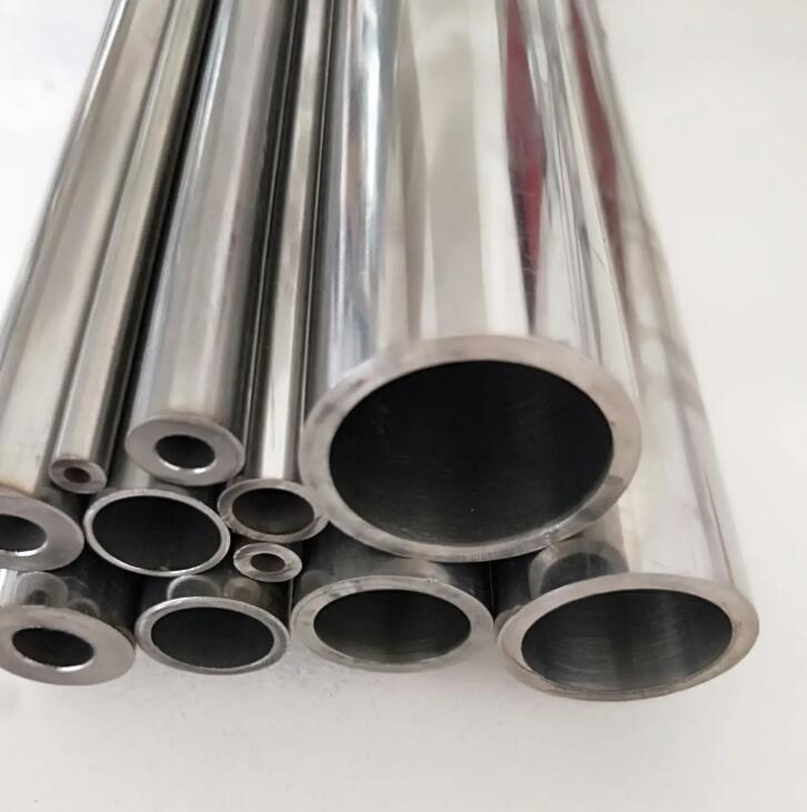 Stainless steel pipe
